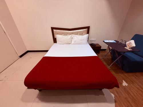 hotel sk galaxy thane west