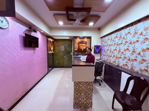hotel sk galaxy thane west