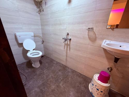 hotel sk galaxy thane west