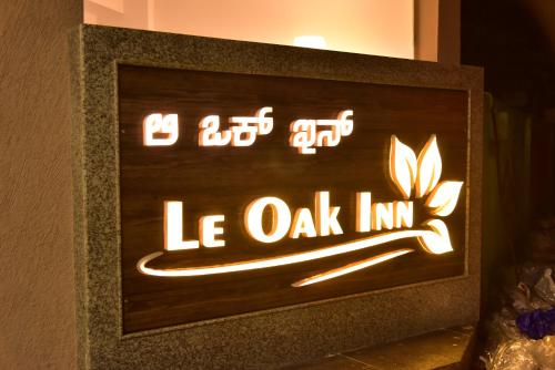 le oak inn