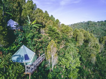 ekommunity farmstay and yoga