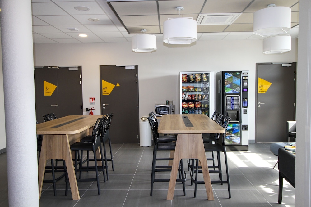 b and b hotel montelimar sud