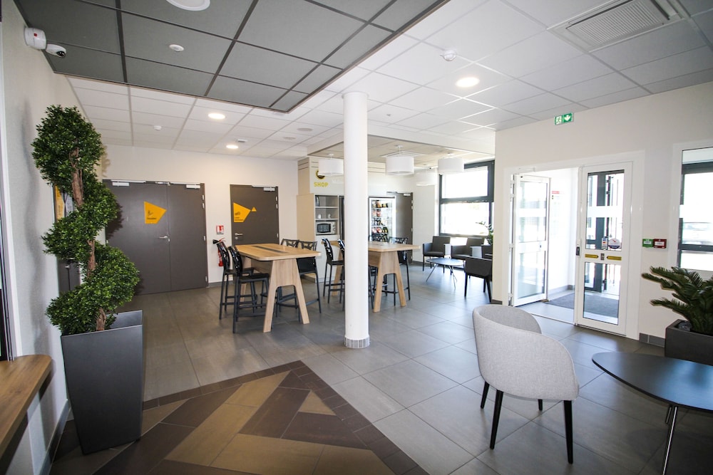 b and b hotel montelimar sud