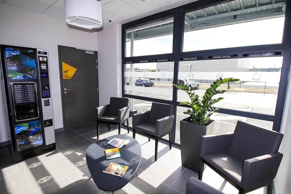 b and b hotel montelimar sud