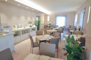 Hotel Dori,Peschiera Del Garda>>Lake Garda,3 star