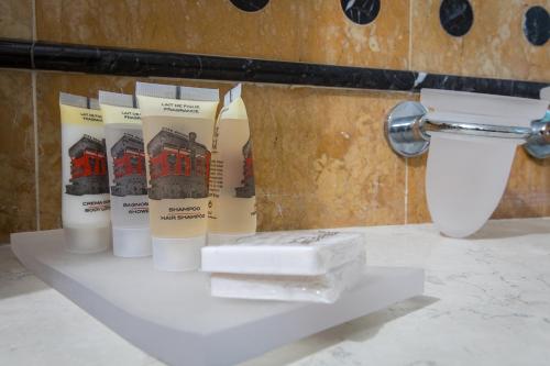 City Hotel,Near Rotonda A Mare,4 star