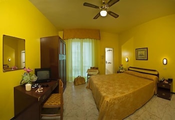 hotel maremonti