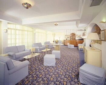 hotel maremonti
