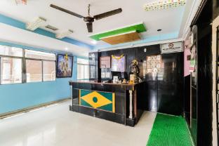 iroomz akhil residency