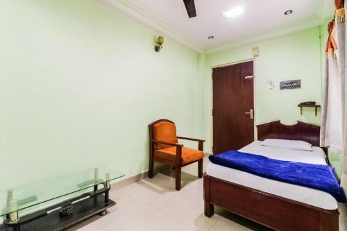 iroomz akhil residency