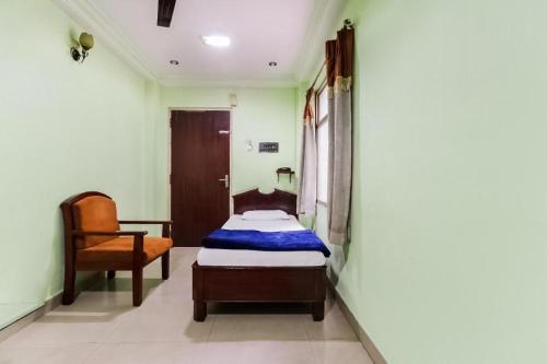 iroomz akhil residency