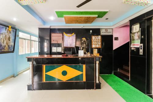 iroomz akhil residency