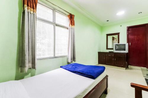 iroomz akhil residency