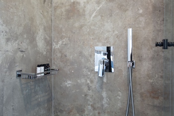 the foundry suites