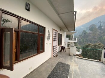The Himalayan Living,Nainital>>Bhimtal,3 star