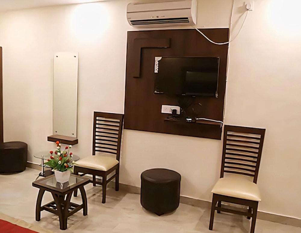 mona regency hotel and banquet