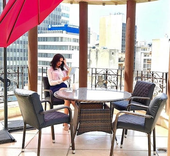 q hotel