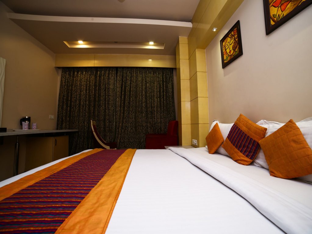 Hotel Krishna Plaza,In New Delhi (Paharganj),3 star