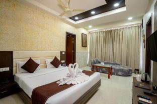 hotel sawamani and restaurant