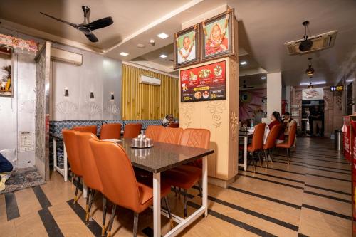 hotel sawamani and restaurant