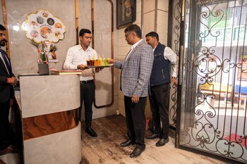 hotel sawamani and restaurant