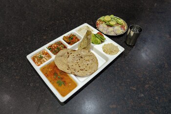 hotel sawamani and restaurant