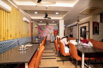 hotel sawamani and restaurant