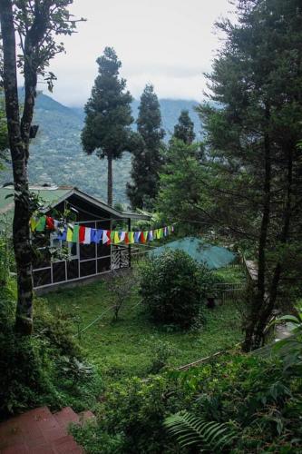 Singalila Jungle Lodge,India>>Darjeeling,3 star