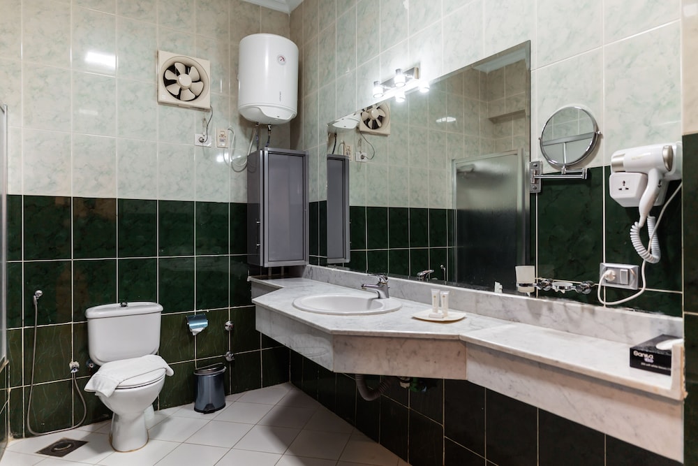 assiut cement hotel
