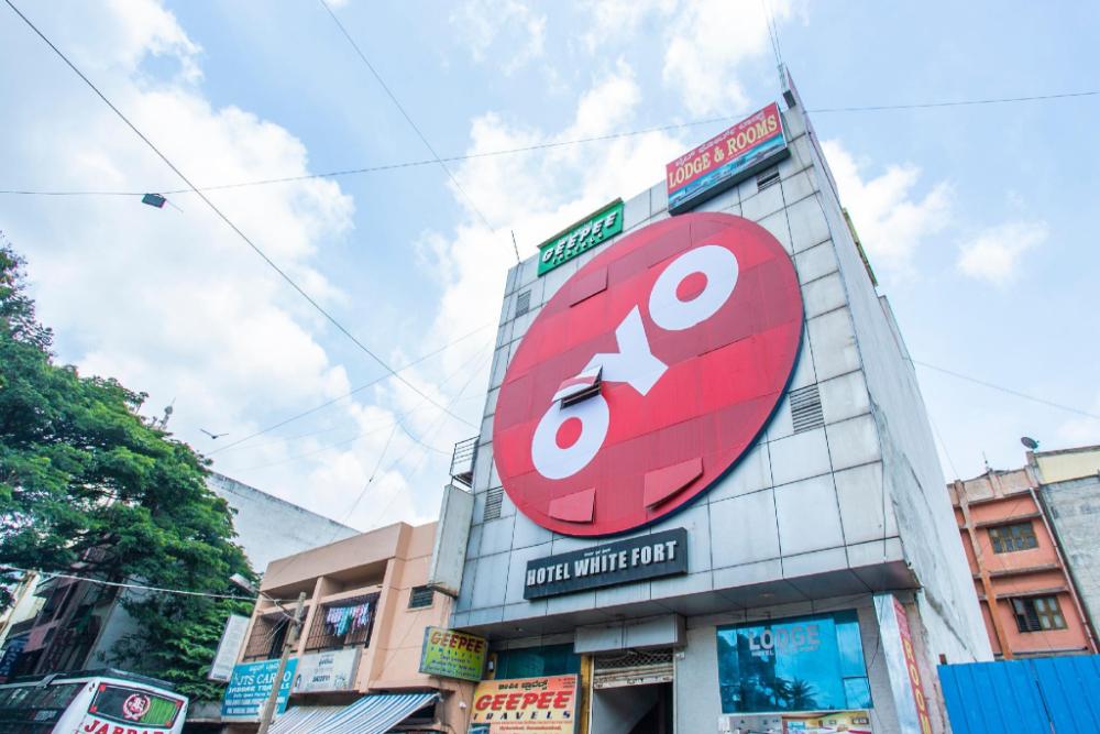 white fort lodge by wb inn