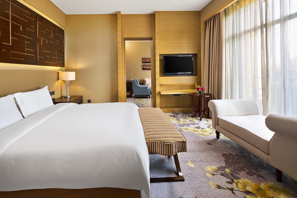 crowne plaza ordos by ihg