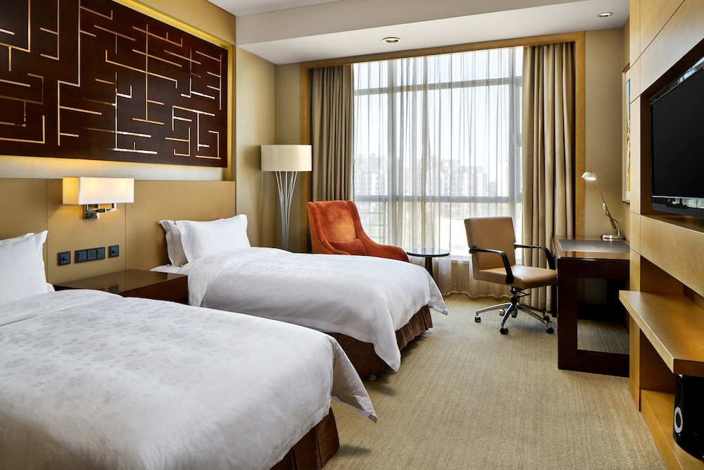 crowne plaza ordos by ihg