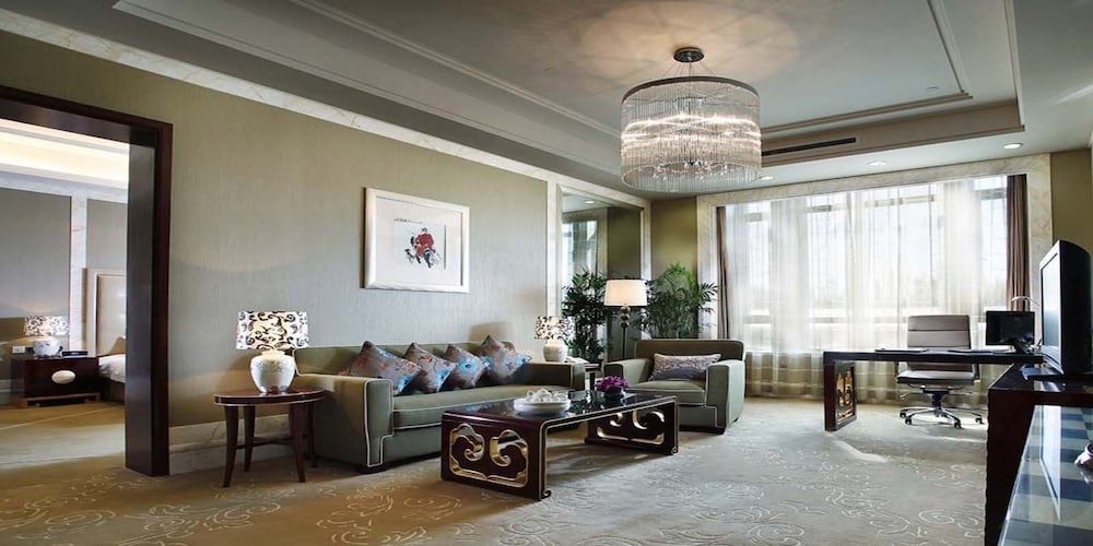 crowne plaza ordos by ihg