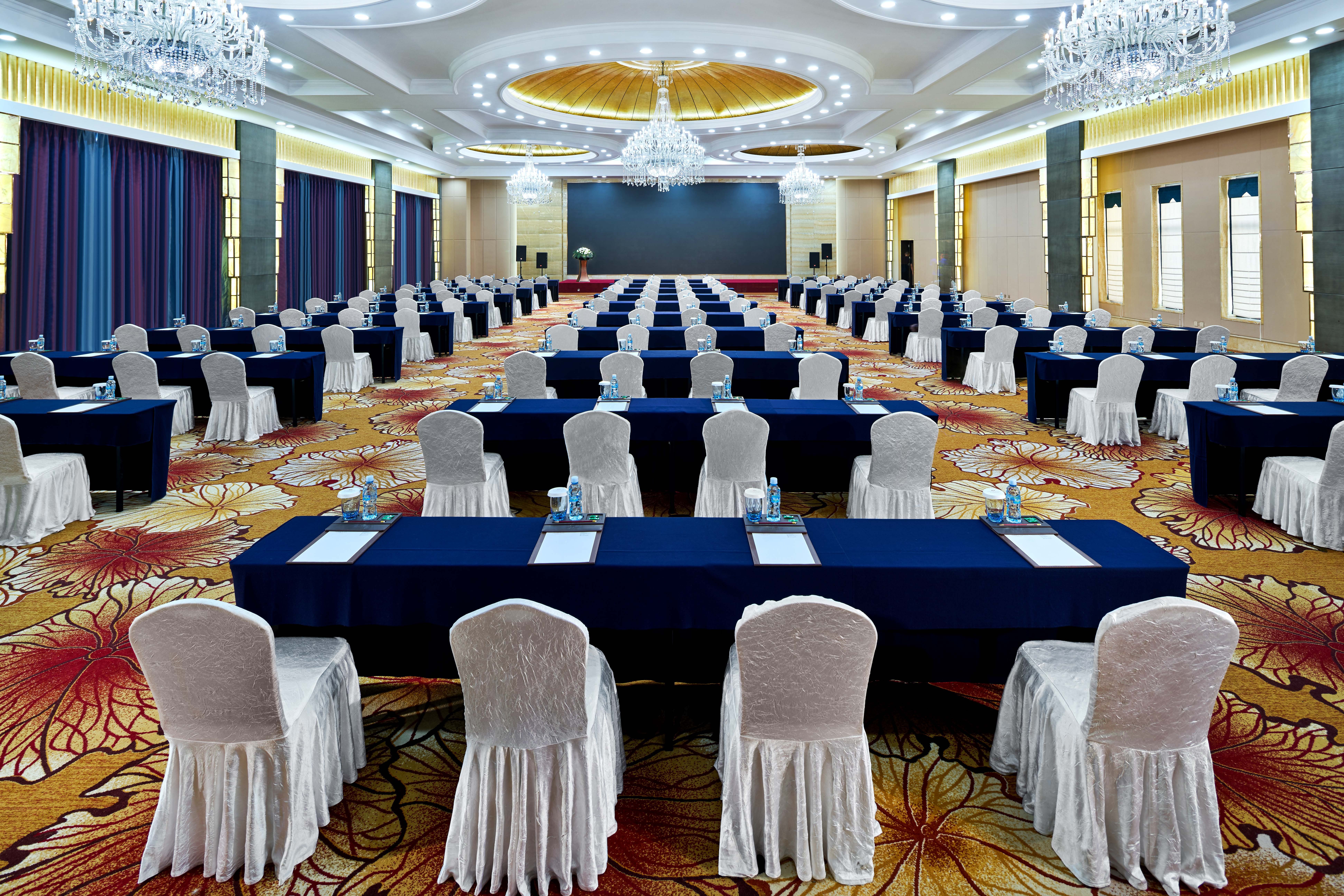 crowne plaza ordos by ihg
