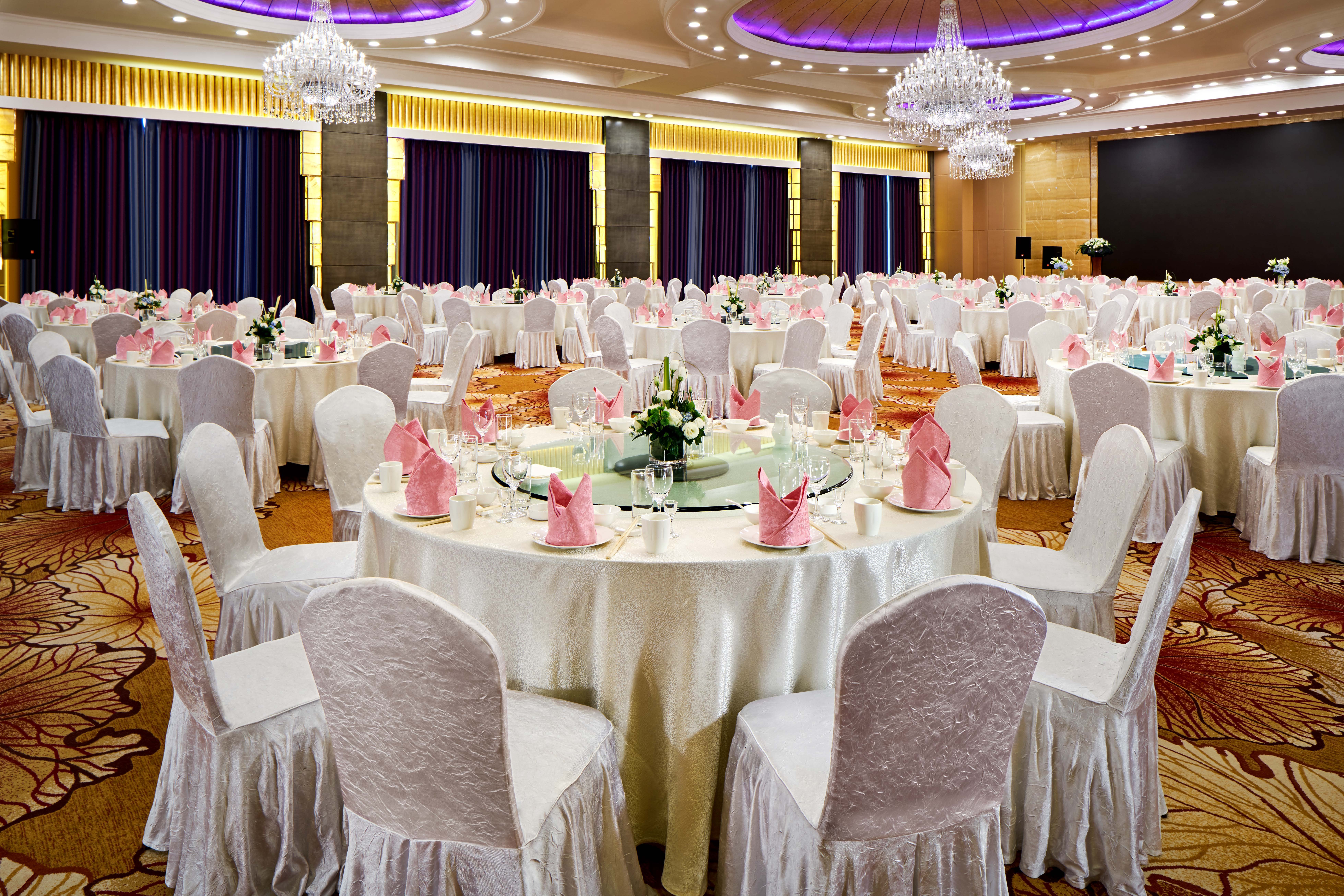 crowne plaza ordos by ihg