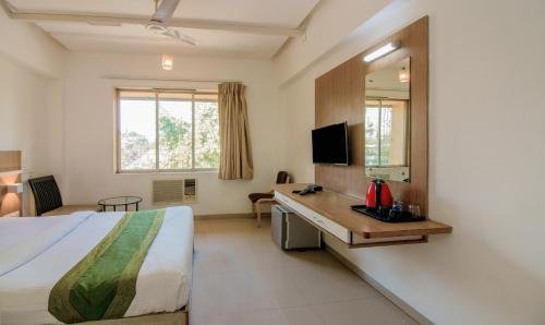 Hotel Golden Nest By Treebo Hotels,Thane>>Mumbai,0 star
