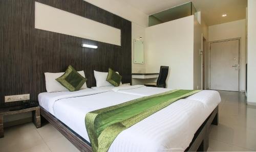 Hotel Golden Nest By Treebo Hotels,Thane>>Mumbai,0 star