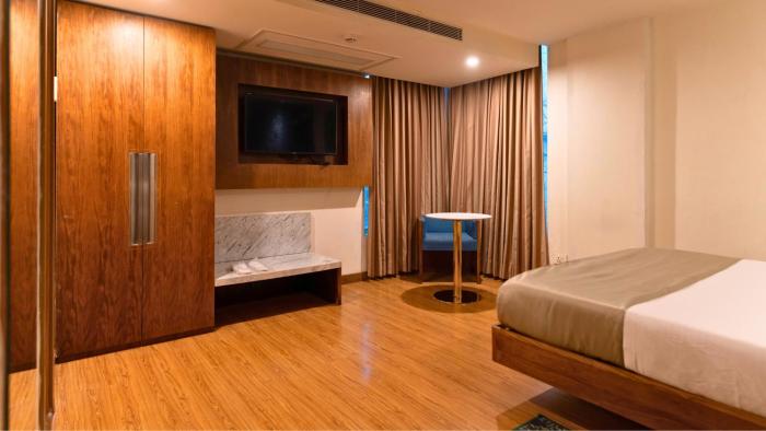 the orion plaza nehru place