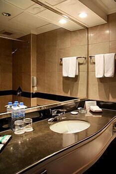 Holiday Inn Hefei By Ihg,Yaohai>>Hefei,4 star
