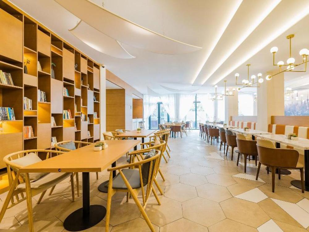 atour hotel shangyuan ave nanjing