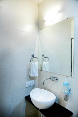 hotel pushpak satara