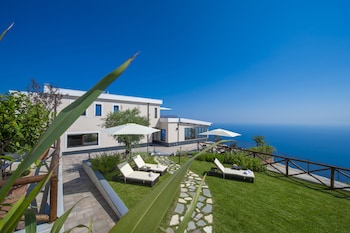 villa paradise resort