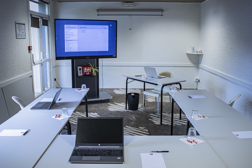 ibis rennes cesson