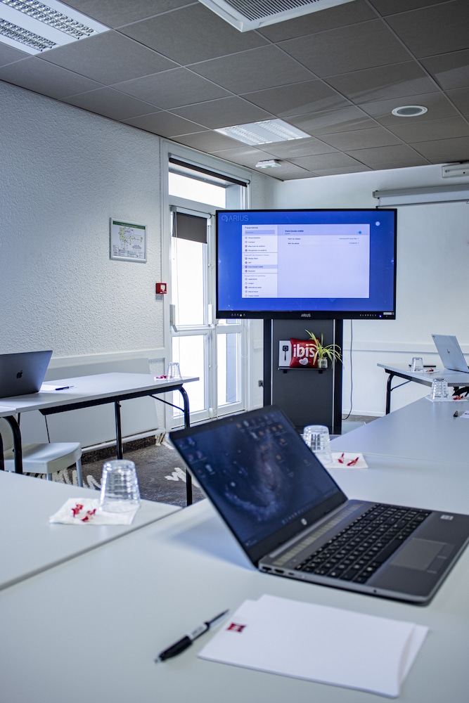 ibis rennes cesson