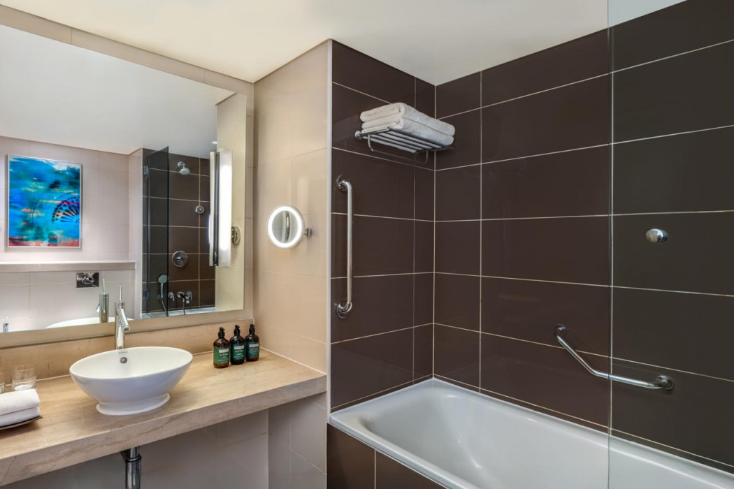 yas plaza mangroves by ihg