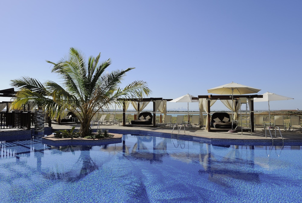 yas plaza mangroves by ihg