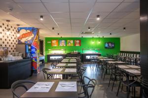 casual pop art hotel