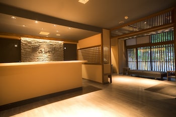 Aizu Higashiyama Onsen, Tsuki No Akari,Kitakata>>Aizuwakamatsu,2.5 star