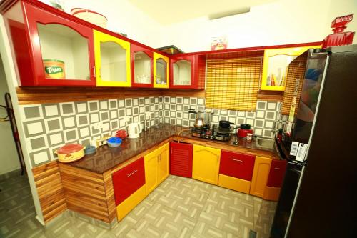 arabian nights munnar