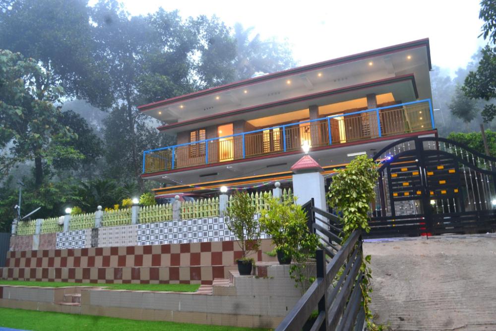 arabian nights munnar